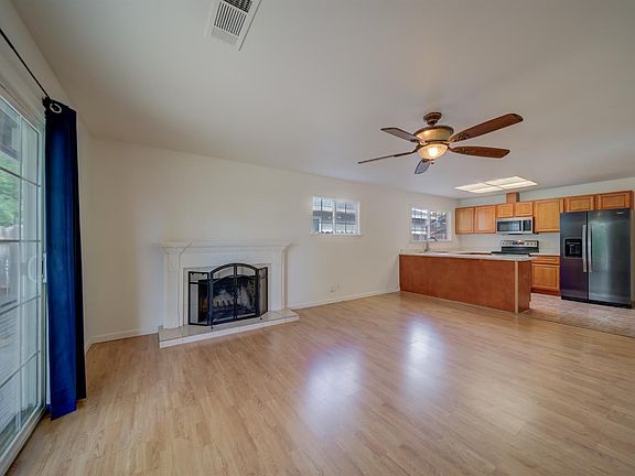 3rd image of 419 Andrea Drive