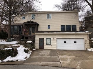 1002 Bayberry Dr, Bellevue, NE 68005