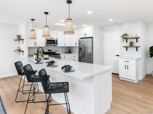 3402 Santa Clara Way, Carlsbad, CA 92010
