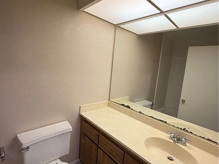 3636 Sumner Ave #210 — Photo 15
