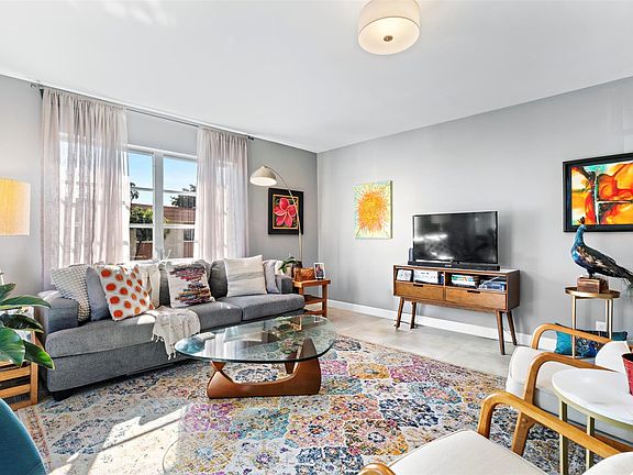 3rd image of 124 NE 19th Court #204B