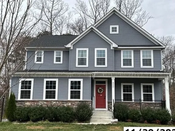 8600 Kingsland Park Dr, North Chesterfield, VA 23237