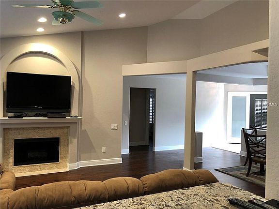 2nd image of 6415 Pinewood Dr