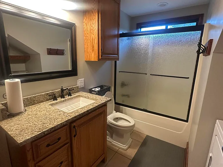 10325 Clearwater Rd — Photo 9