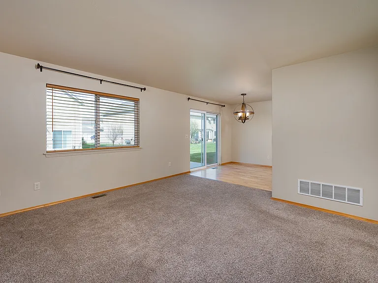 157 E Magnolia Dr — Photo 8