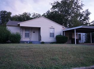 1040 E Bowie St, Fort Worth, TX 76104