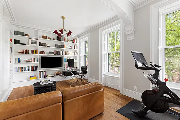 Sold by Compass | media 19