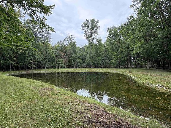 4th image of 2220 S Dehmel Rd