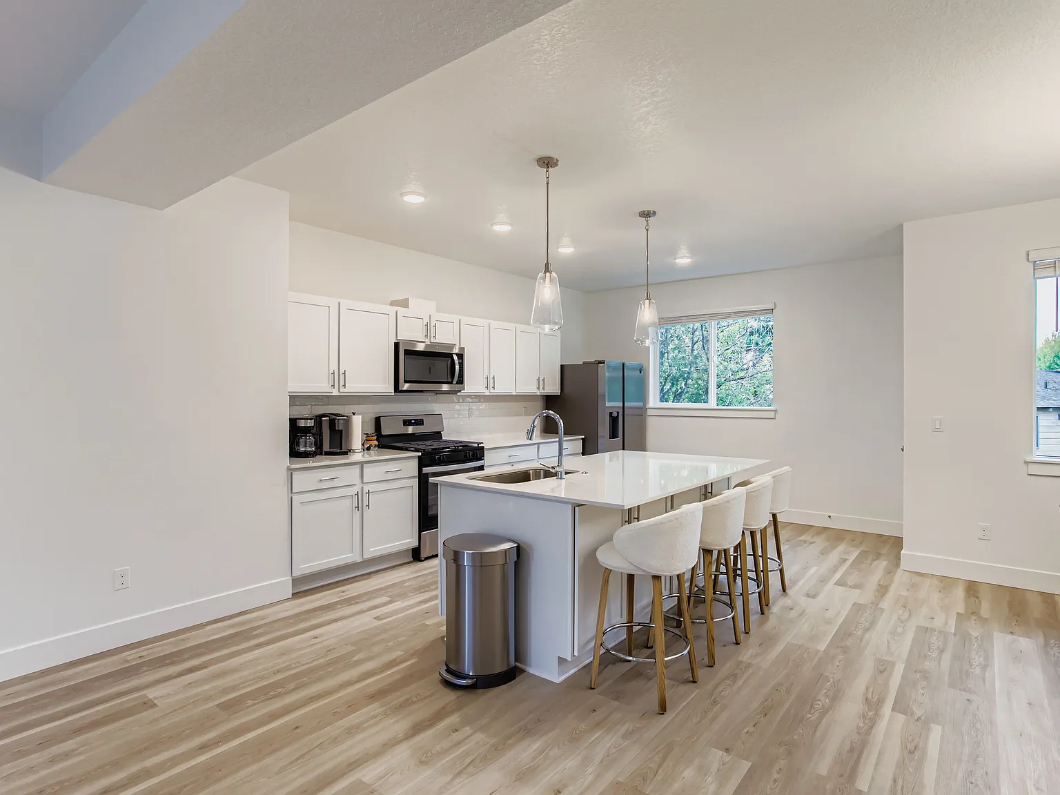 18919 SW Hazelwood Ln — Photo 3
