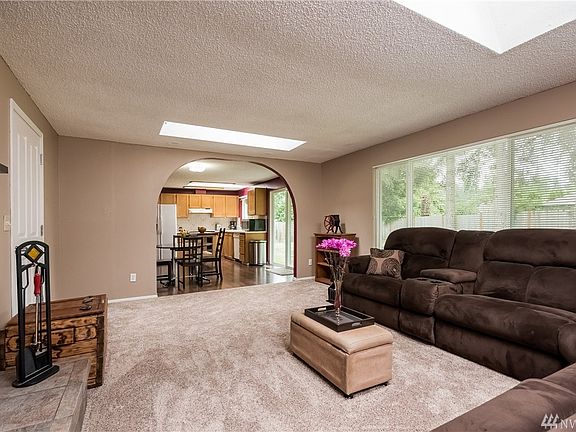 2nd image of 21102 NE 60th Pl