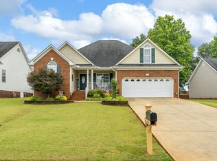 687 Secretariat Dr, Boiling Springs, SC 29316