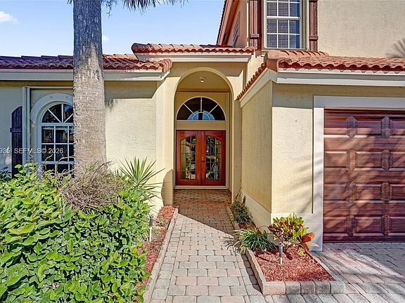 2nd image of 4831 Gateway Gardens Dr