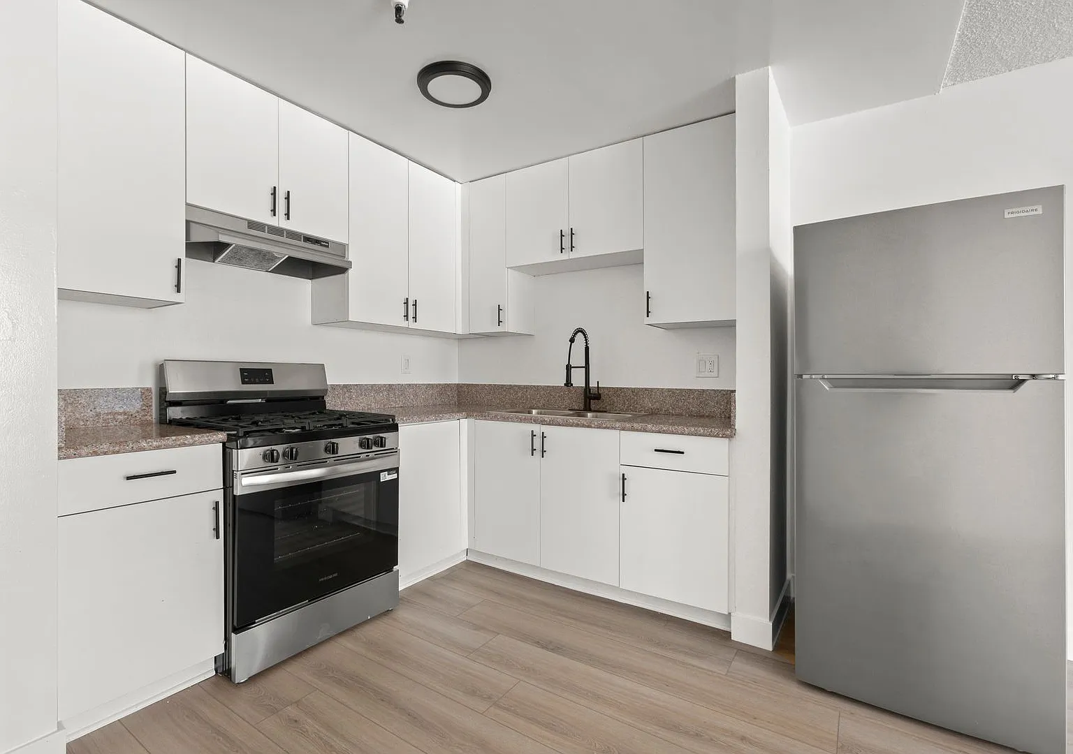 Welcome Home || Apply Now || Newly Remodeled — Photo 4