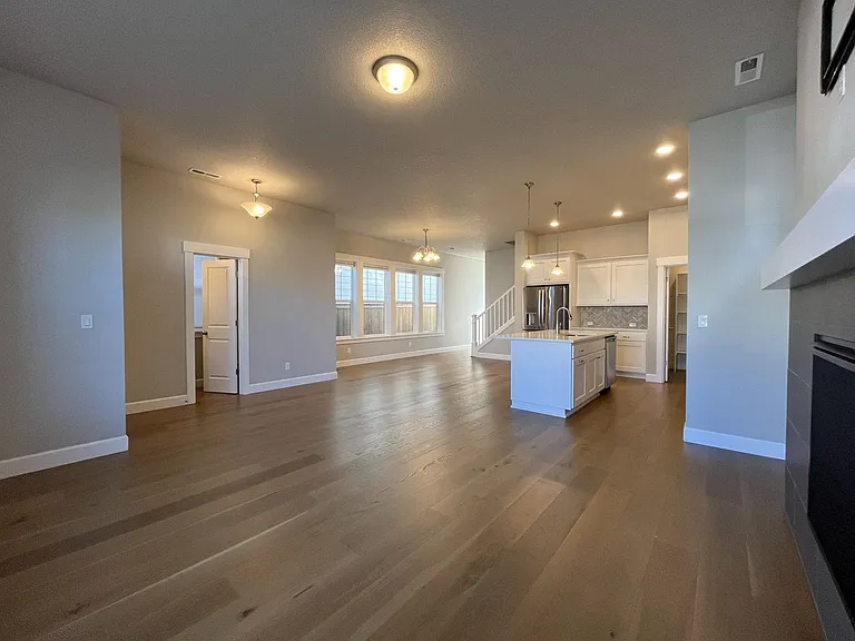 7002 SE Genrosa St — Photo 20