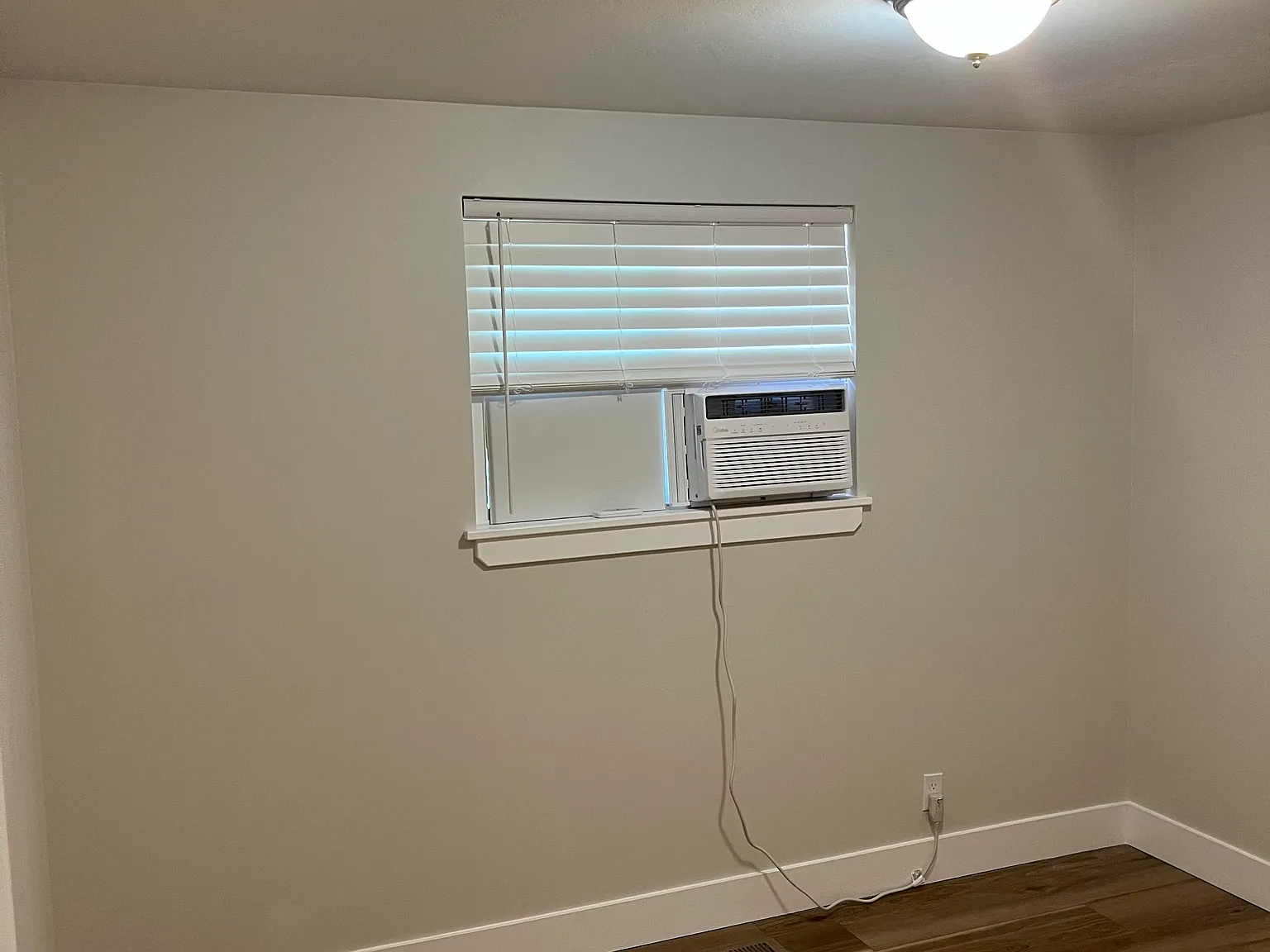 2 bed, 600 sqft, $1,600 — Photo 4