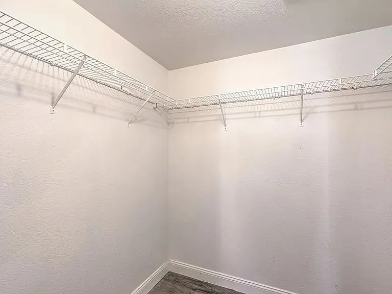 1425 Bow Creek Ct — Photo 7