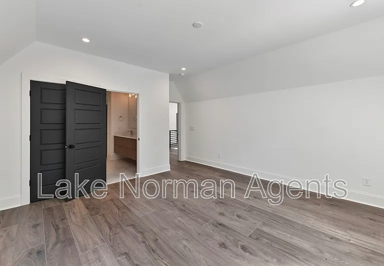 3830 Mill Run — Photo 25