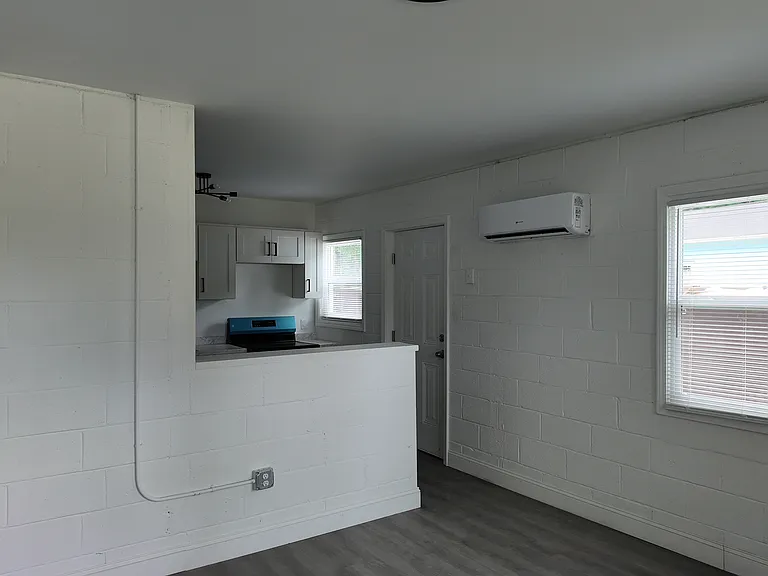 112 Gordon St #2 — Photo 3
