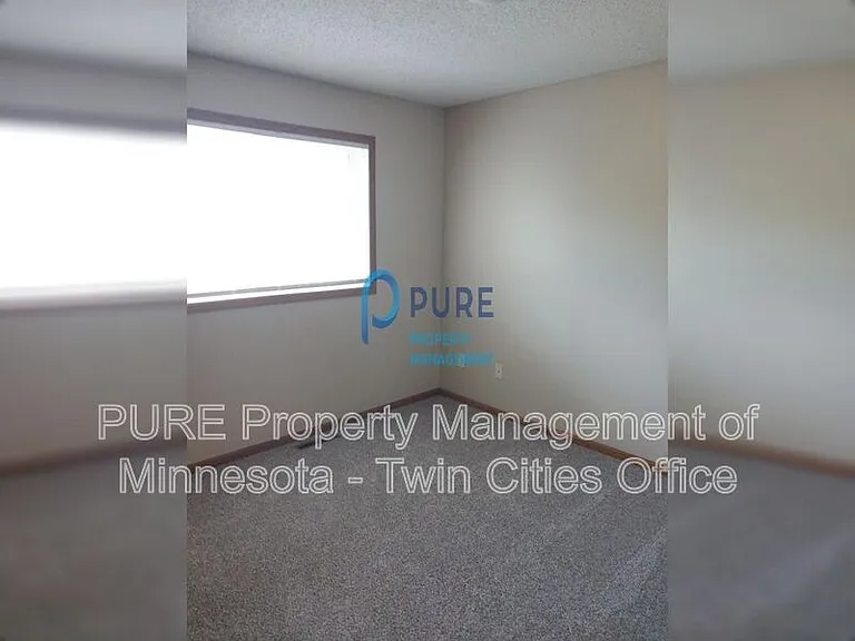 6742 Meadow Grass Ln S — Photo 13