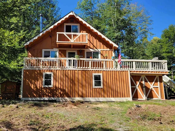 14 Pine Glen Road, Hillsborough, NH 03244