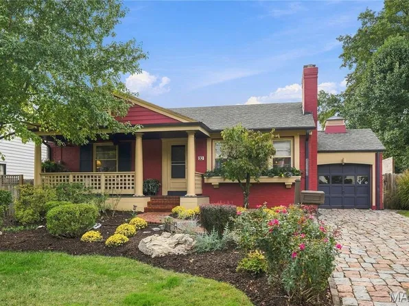 33 Magnolia Dr, Saint Louis, MO 63124