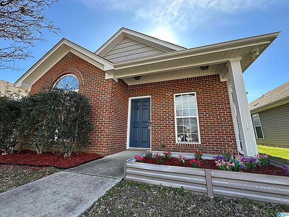 2nd image of 2202 Village Ln