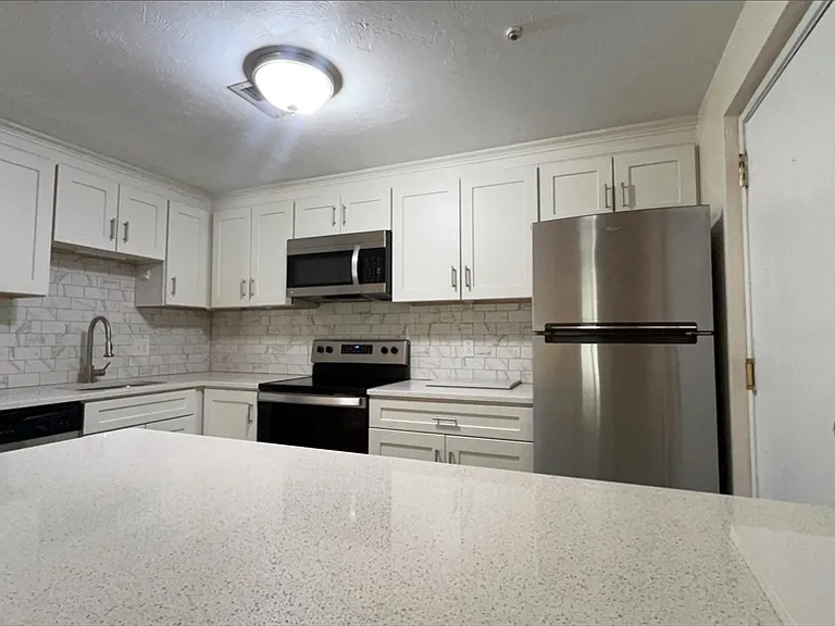 354 Neponset St #E — Photo 3