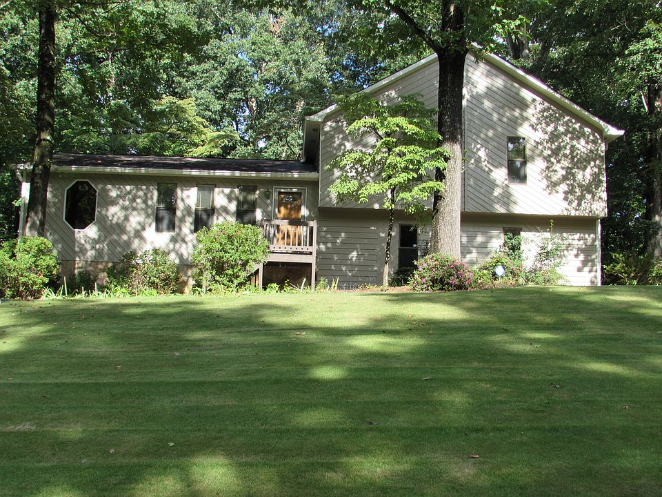 1st image of 2540 Trent Dr