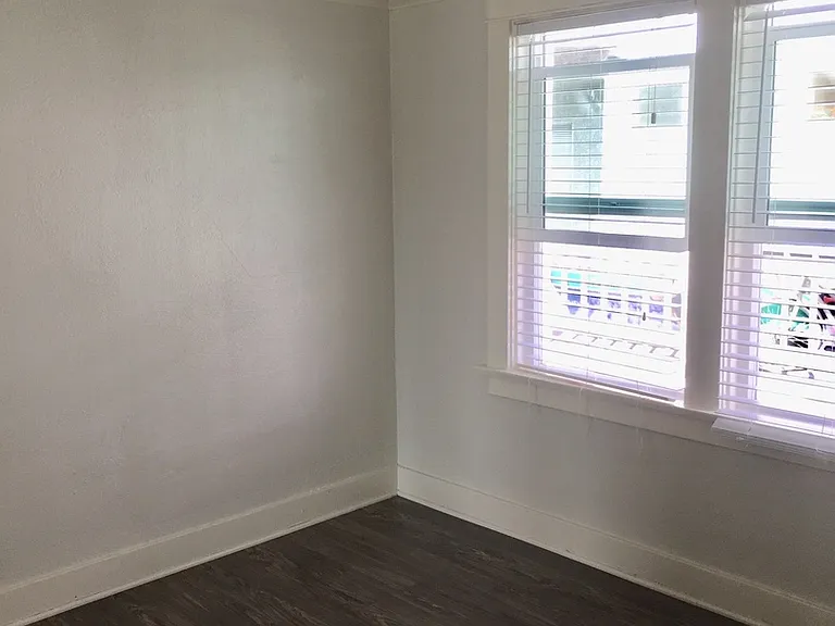 1041 Dawson Ave — Photo 14