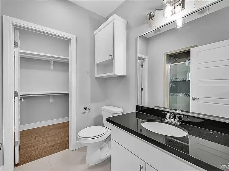 3016 S L St #1 — Photo 10