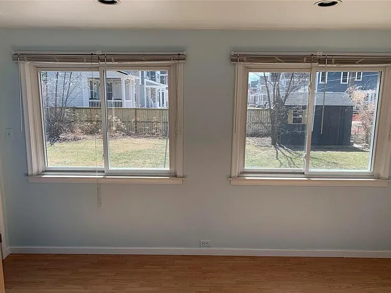 1820 Taylor Ave — Photo 7