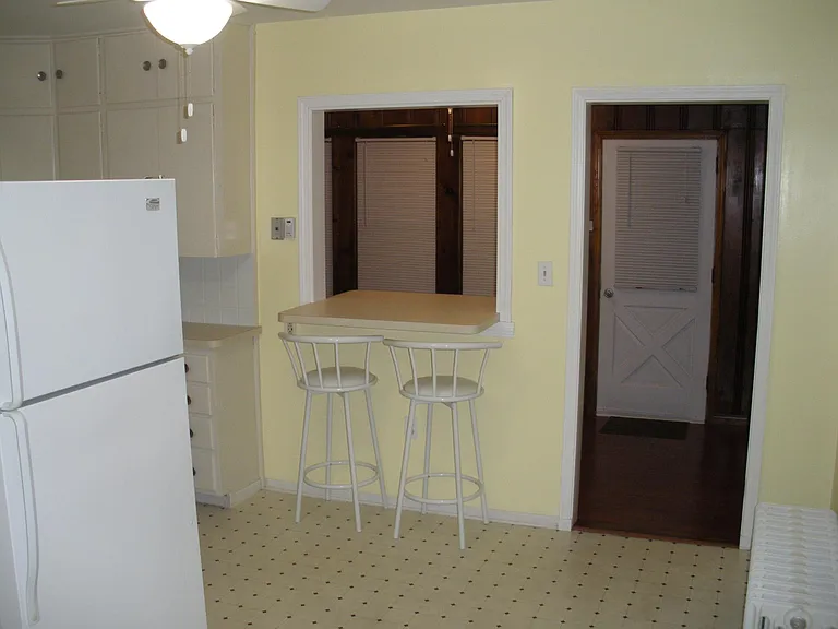 541 2nd St #3 — Photo 6