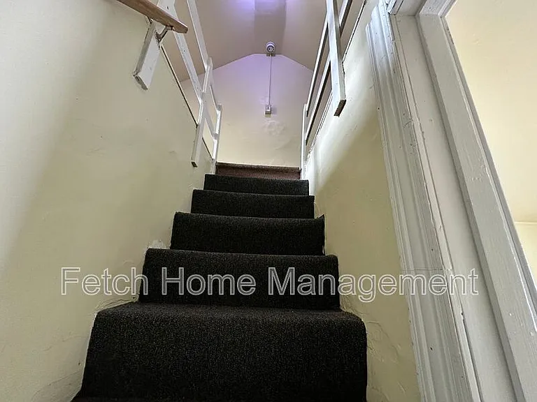 1024 Birch St — Photo 7