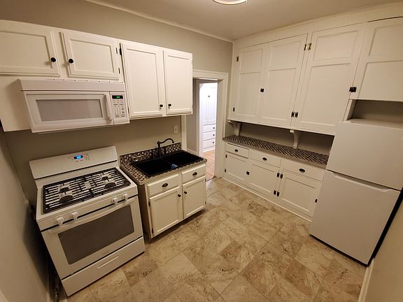 2nd image of 7238 S Coles Ave #3W