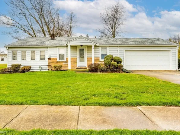 345 S Center St, Lagrange, OH 44050