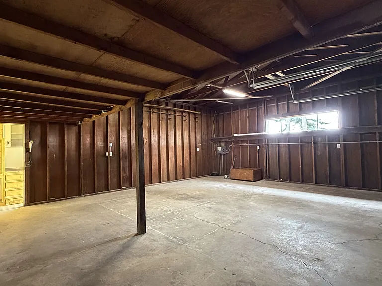 2421 Table Bluff Rd — Photo 17