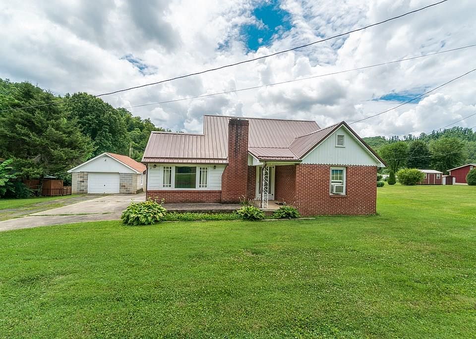 1st image of 4024 Skyland Dr