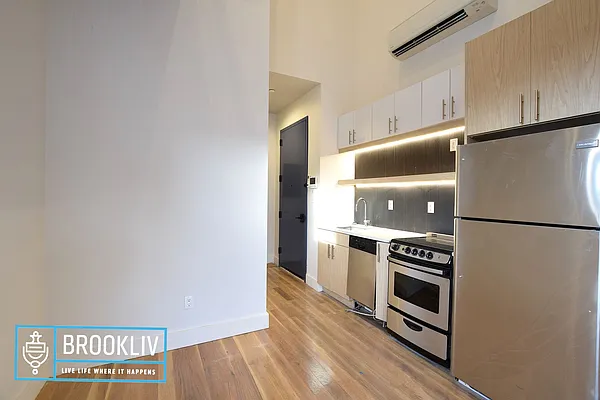 Rented by null | media 10