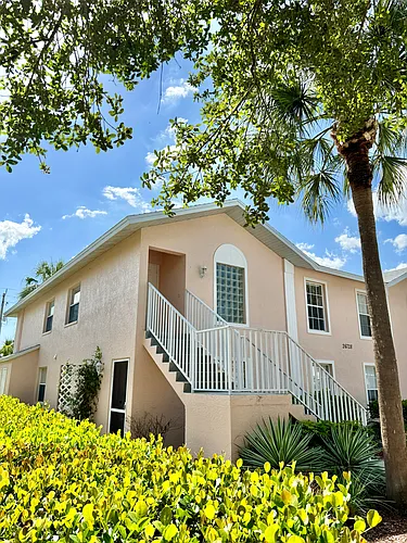 26728 Little John Ct #7 Photo 1