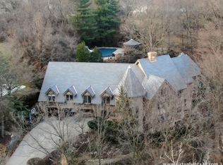 701 Provencal Dr, Burr Ridge, IL 60527