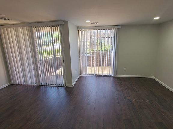 4th image of 10246 Prince Pl APT T6