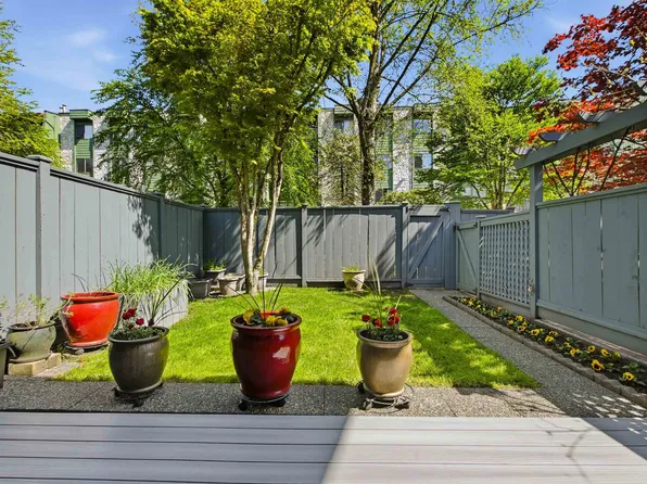 3862 Pentland Ct, Burnaby, BC V3N 4L4