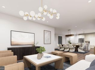 9475B Sprague Ave #8, Fairfax, VA 22031