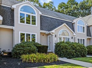 35 Pilgrim Village Rd APT 502, Taunton, MA 02780