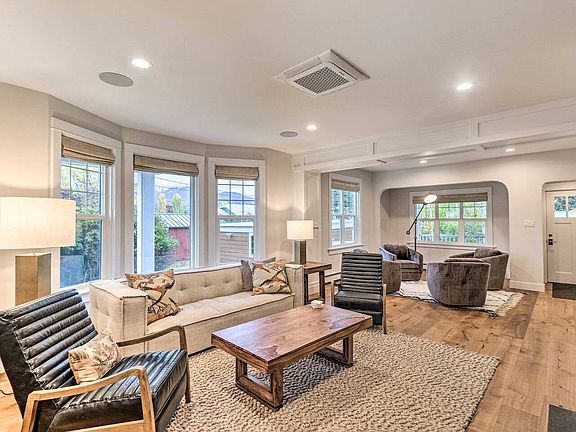 Main House - Living Room 2