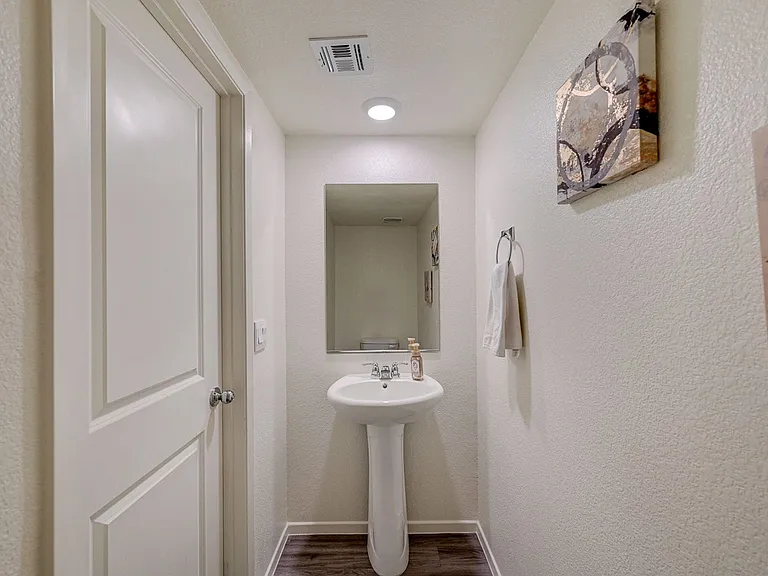 6928 Honor Hill St — Photo 37