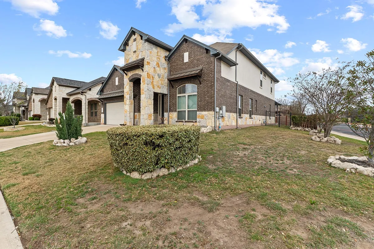 Building Photo - 1400 Little Elm Trl #1215A