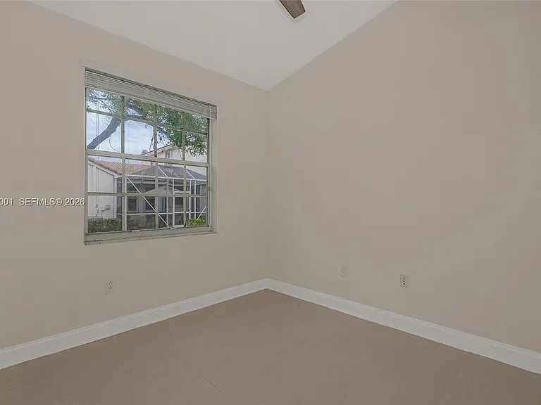 18823 SW 28th St — Photo 25