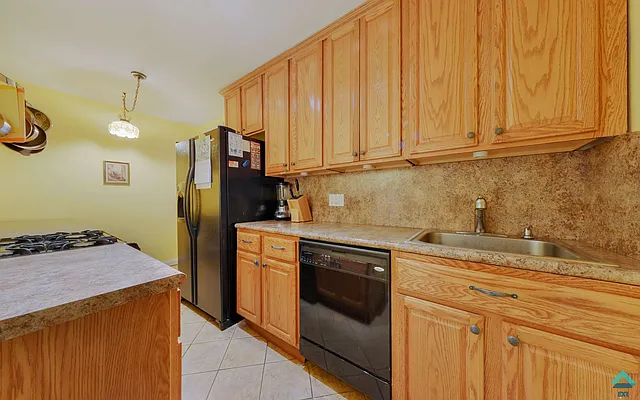 Sold by EXR | media 6