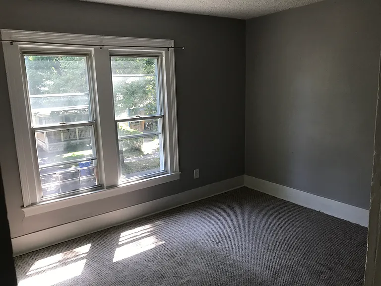 24 Hickory St — Photo 15